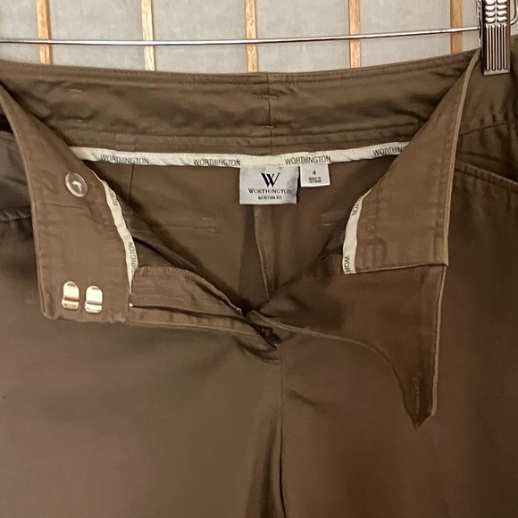 Modern Fit Straight Leg Taupe Cropped Pants Sz 4 - Picture 4 of 8